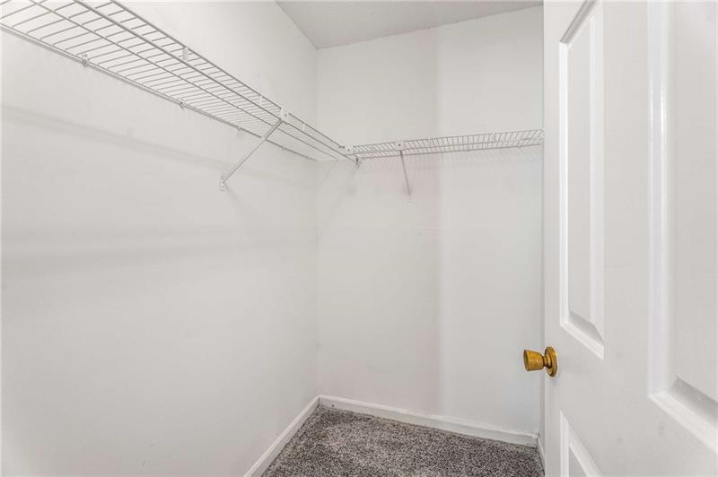 330 McGill Place - Residential