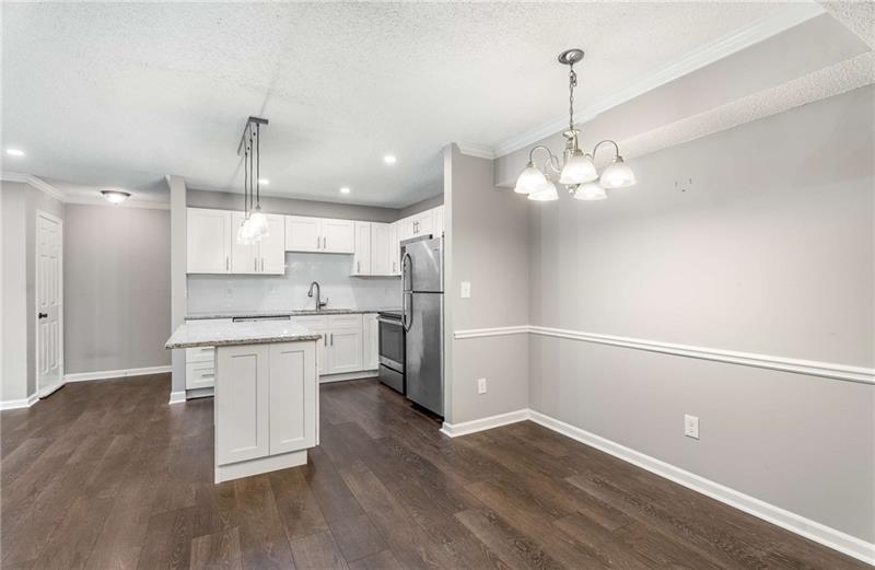 330 McGill Place - Residential