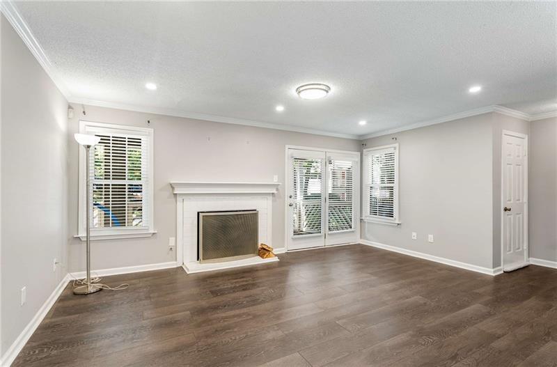 330 McGill Place - Residential