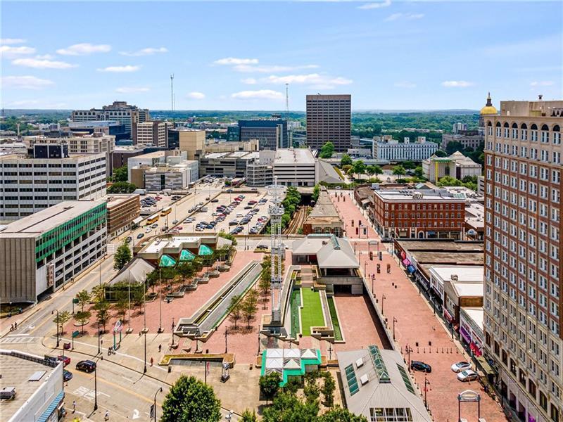 330 McGill Place - Residential