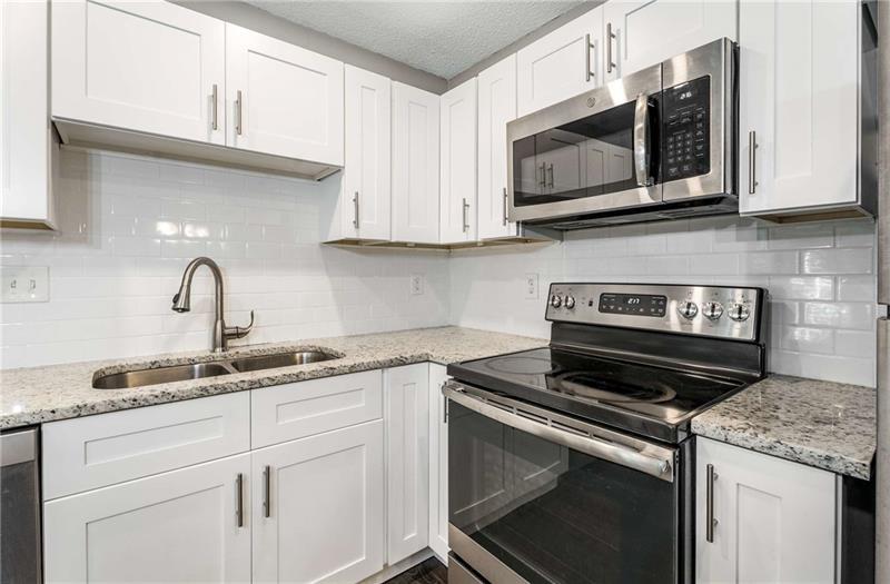 330 McGill Place - Residential