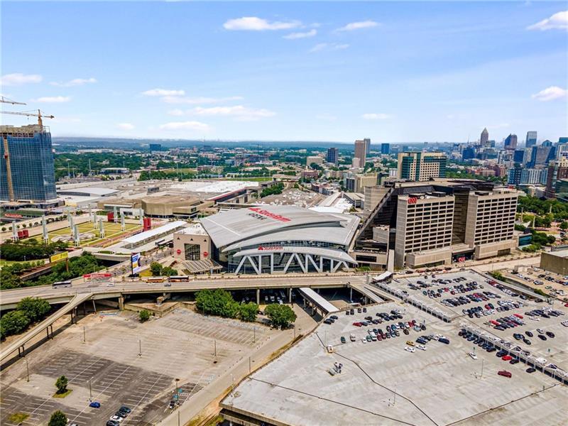 330 McGill Place - Residential