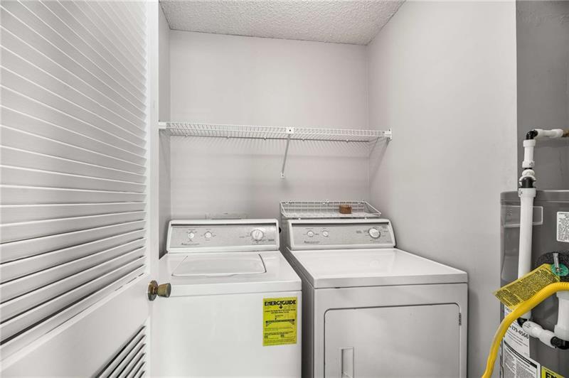 330 McGill Place - Residential