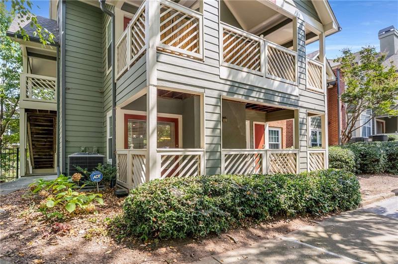 330 McGill Place - Residential