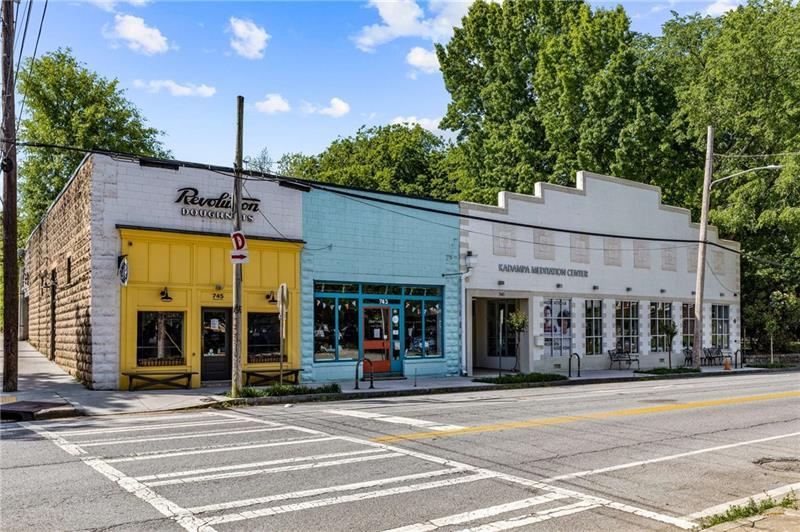 330 McGill Place - Residential