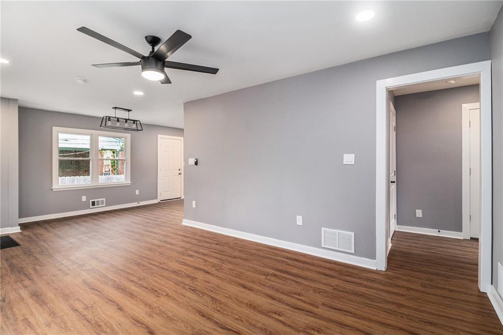 208 Silver Springs Circle, Atlanta, Georgia image 7