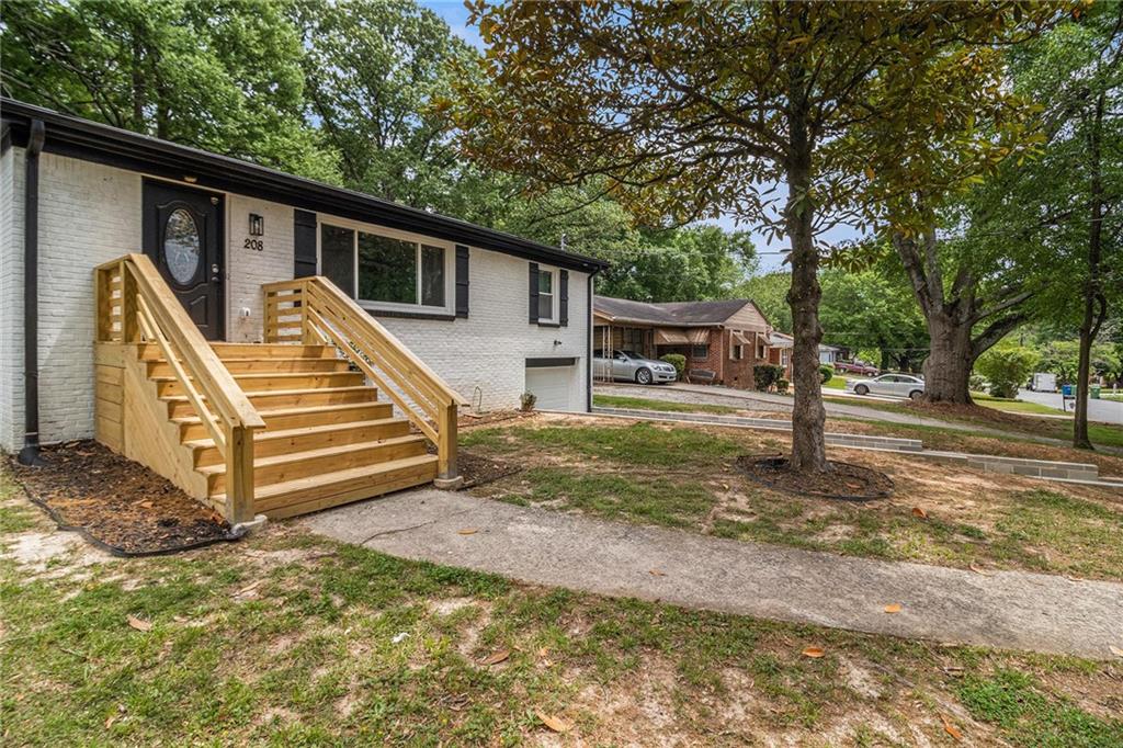 208 Silver Springs Circle, Atlanta, Georgia image 4