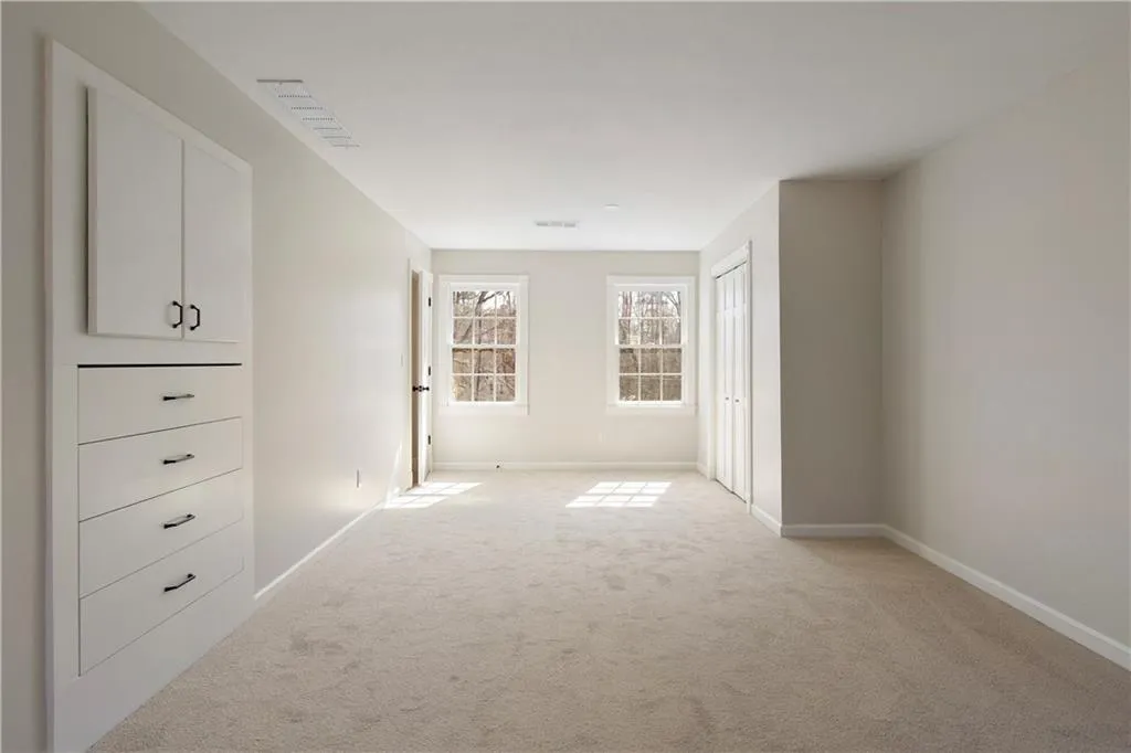 Roswell, Georgia 30076, United States, 4 Bedrooms Bedrooms, ,4 BathroomsBathrooms,Residential,Pending,4621