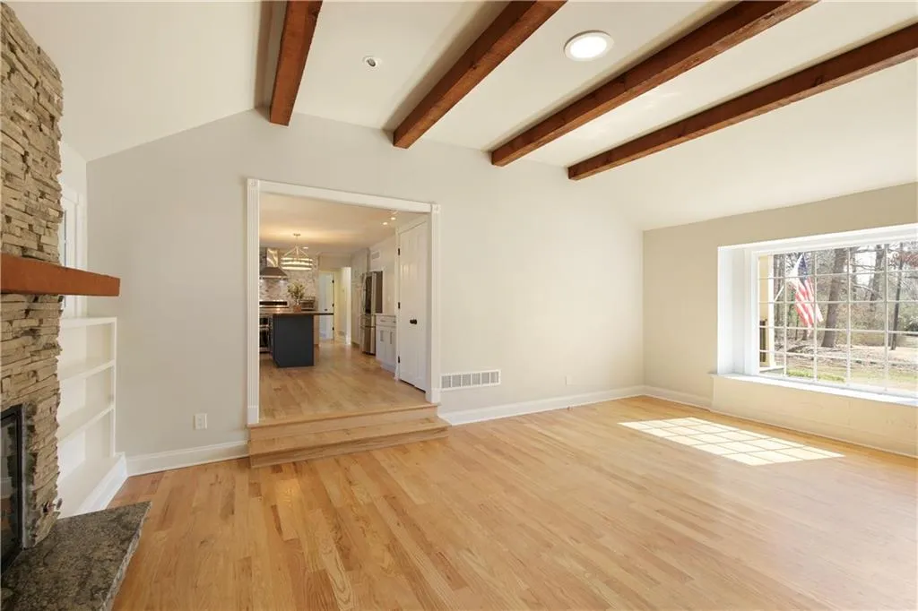 Roswell, Georgia 30076, United States, 4 Bedrooms Bedrooms, ,4 BathroomsBathrooms,Residential,Pending,4621