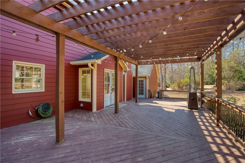 Roswell, Georgia 30076, United States, 4 Bedrooms Bedrooms, ,4 BathroomsBathrooms,Residential,Pending,4621