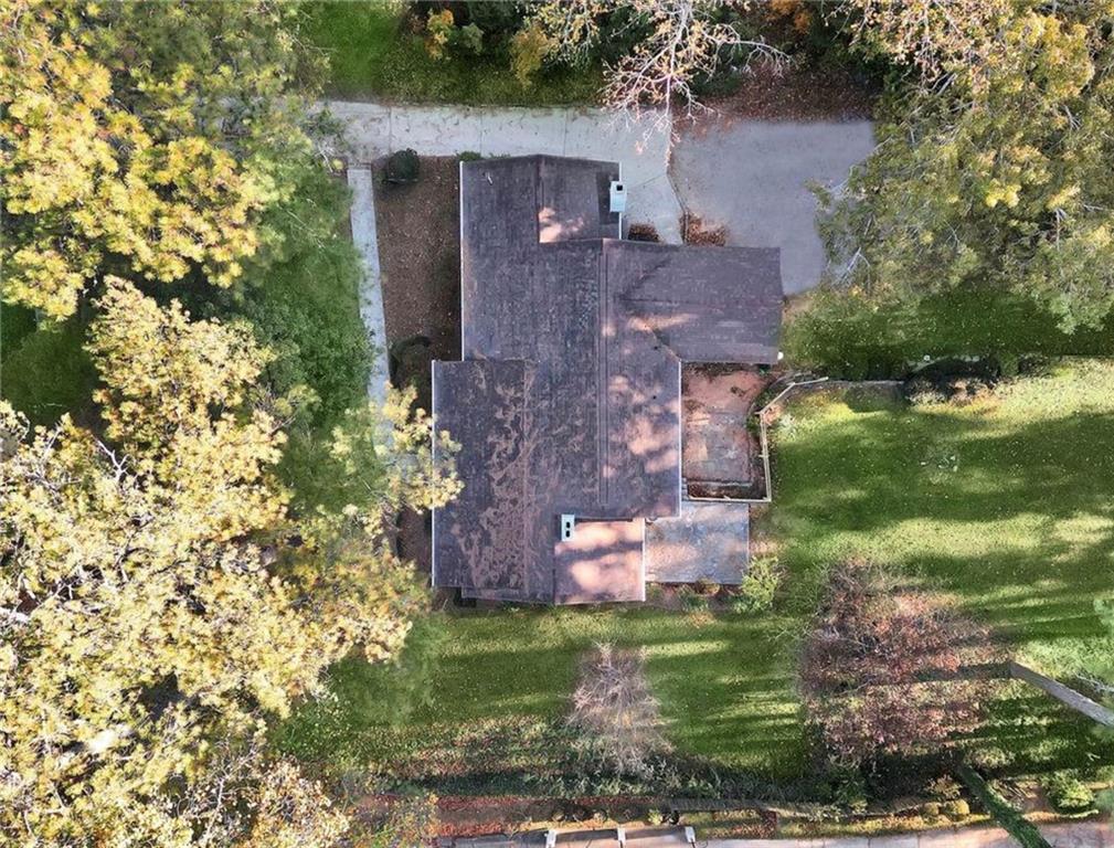 2222 Beecher Road SW