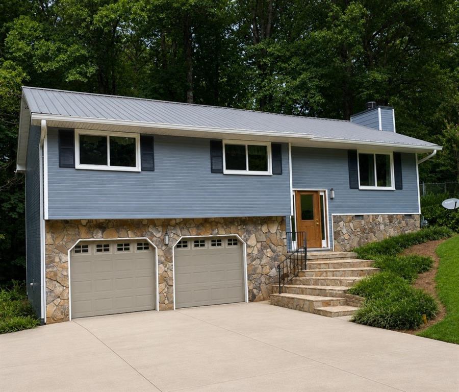 3881 Vicki Court