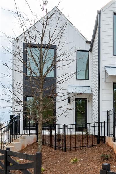 WESTOWN - Residential Lease