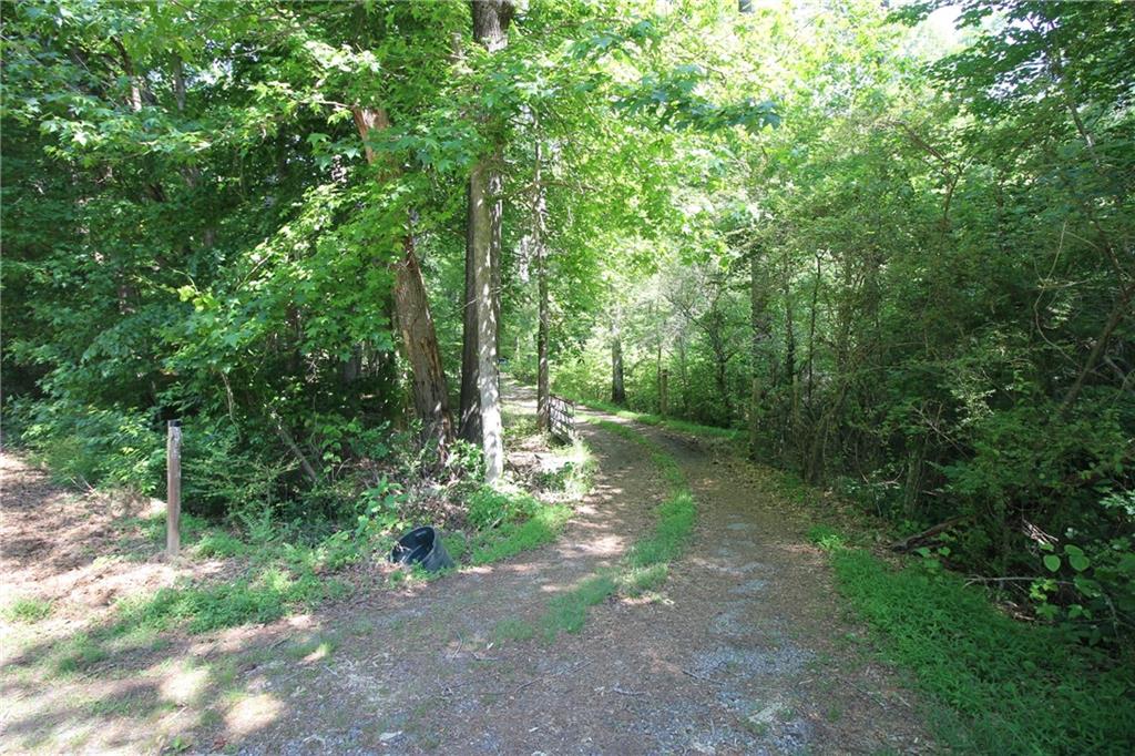 3055 Longstreet Road