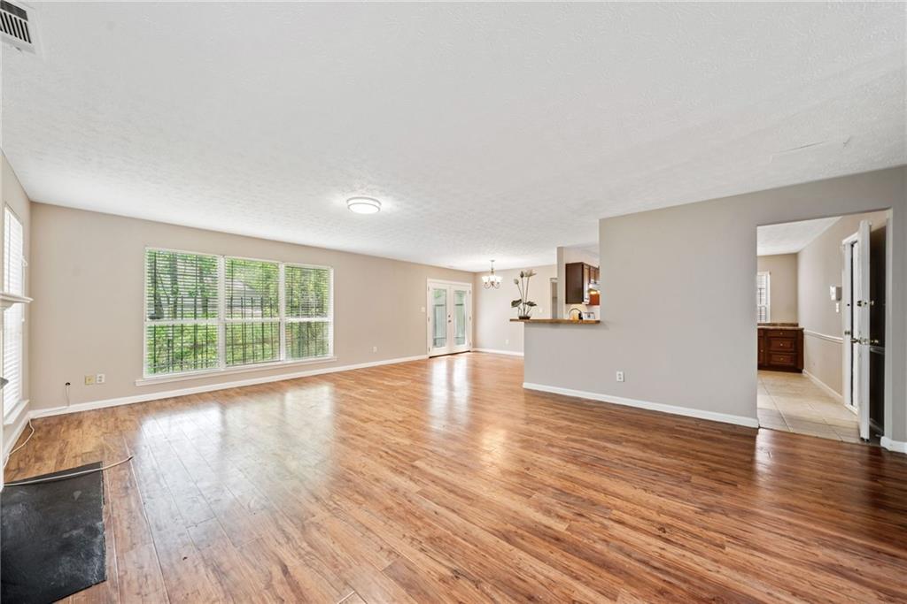 610 Durham Ridge Drive, Lilburn, Georgia image 9