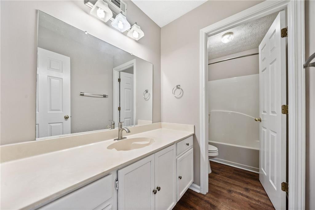 610 Durham Ridge Drive, Lilburn, Georgia image 23