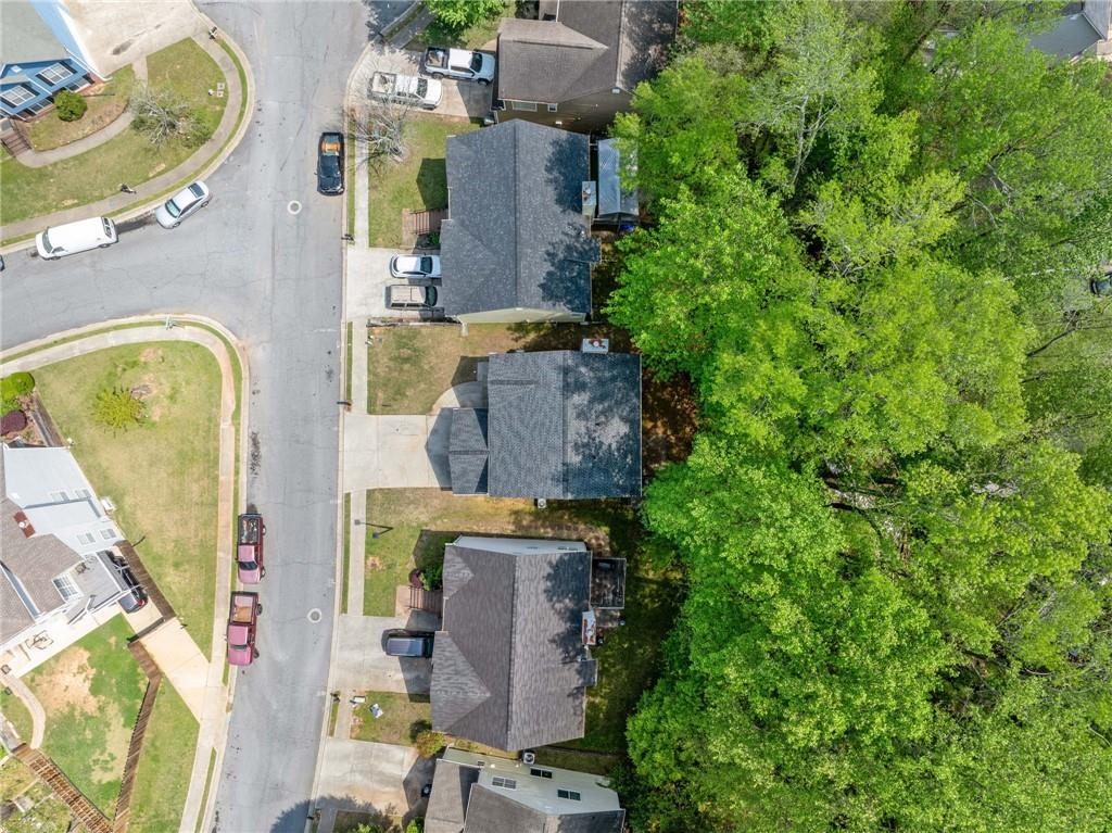 610 Durham Ridge Drive, Lilburn, Georgia image 4