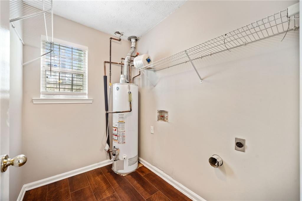 610 Durham Ridge Drive, Lilburn, Georgia image 15