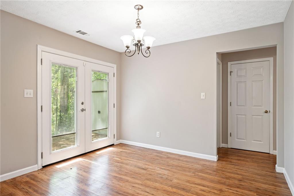 610 Durham Ridge Drive, Lilburn, Georgia image 13