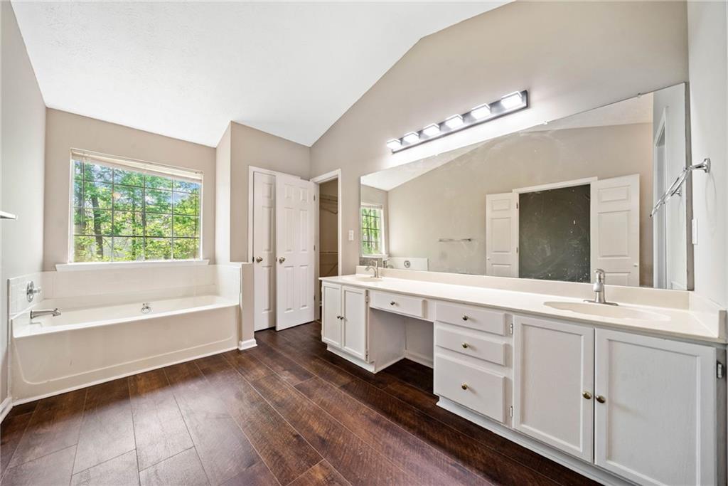 610 Durham Ridge Drive, Lilburn, Georgia image 36
