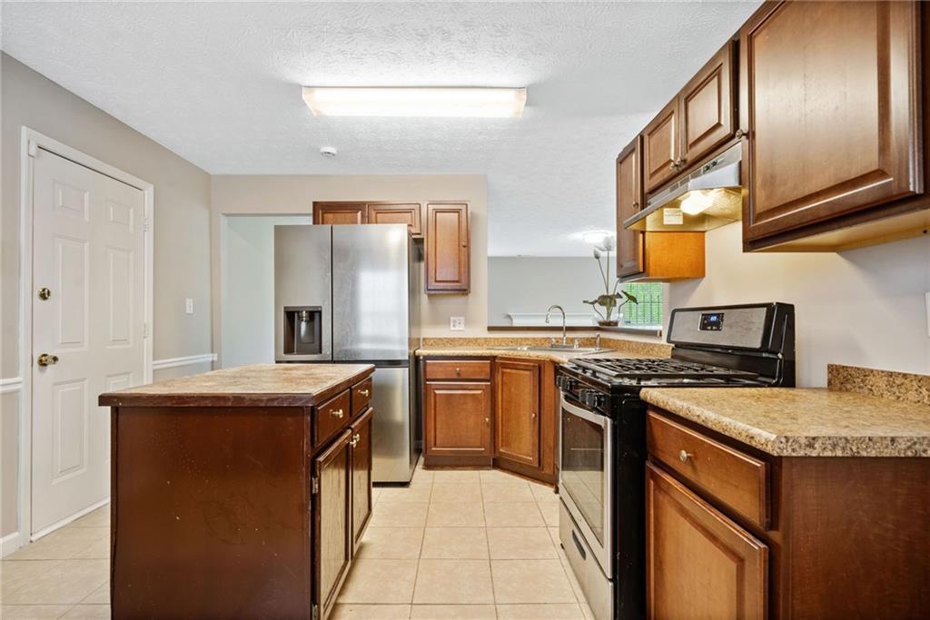 610 Durham Ridge Drive, Lilburn, Georgia image 18