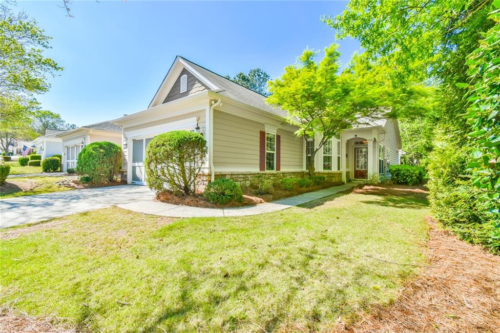 6204 Brookside Lane, Hoschton, Georgia image 1