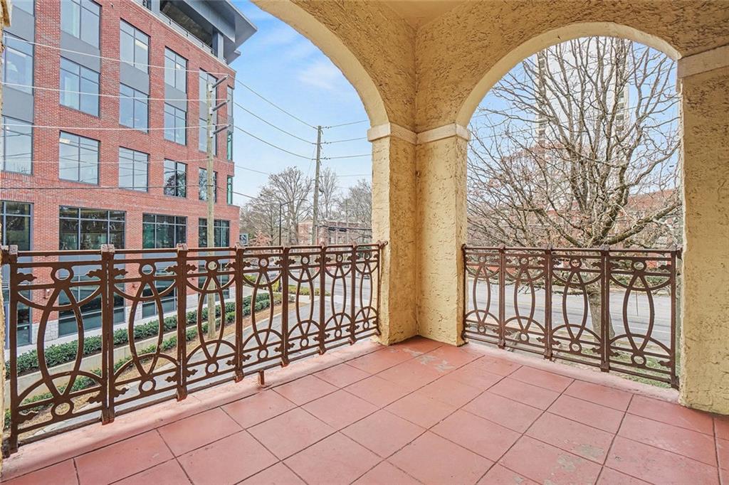 2855 Peachtree Road NE 201