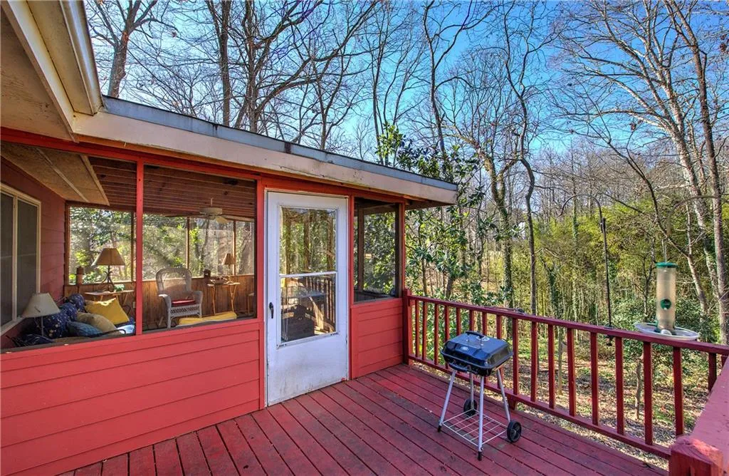 Marietta, Georgia 30068, United States, 4 Bedrooms Bedrooms, ,3 BathroomsBathrooms,Residential,Active,23859