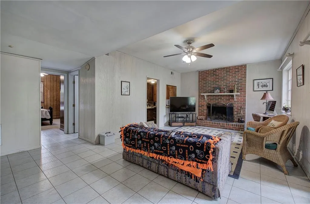 Marietta, Georgia 30068, United States, 4 Bedrooms Bedrooms, ,3 BathroomsBathrooms,Residential,Active,23859