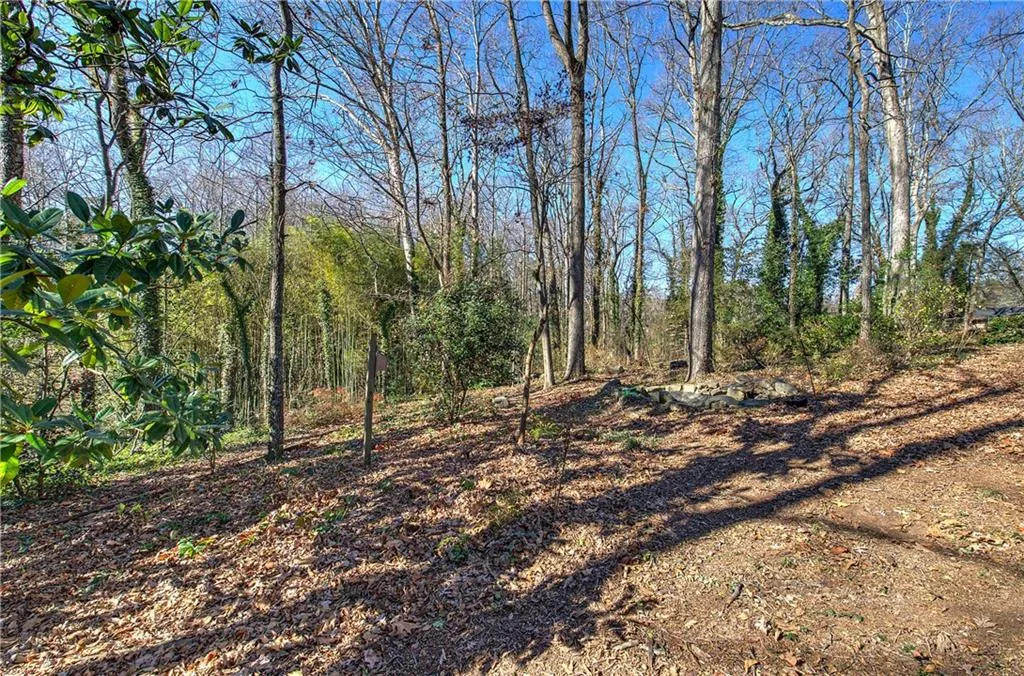 Marietta, Georgia 30068, United States, 4 Bedrooms Bedrooms, ,3 BathroomsBathrooms,Residential,Active,23859