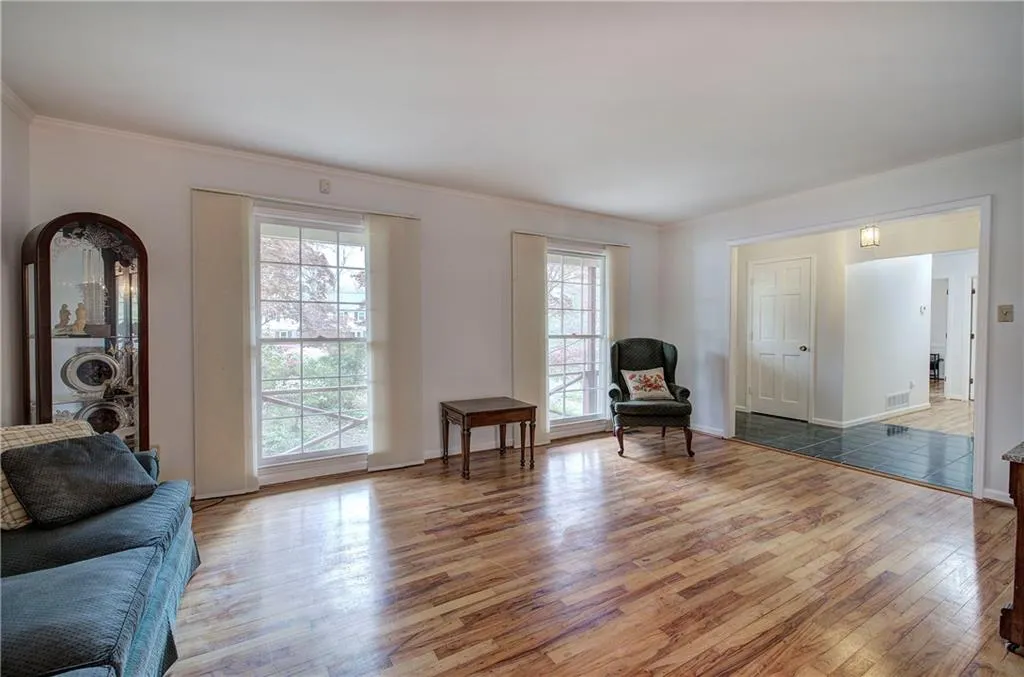 Marietta, Georgia 30068, United States, 4 Bedrooms Bedrooms, ,3 BathroomsBathrooms,Residential,Active,23859