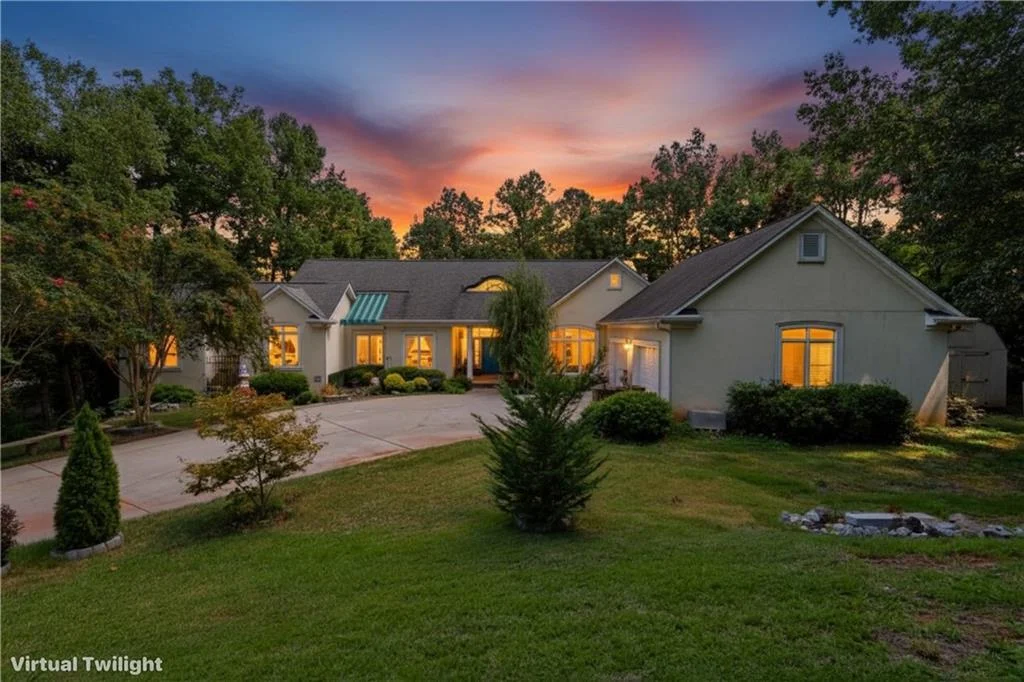 21 Rocky Circle NE, White, GA, 30184
