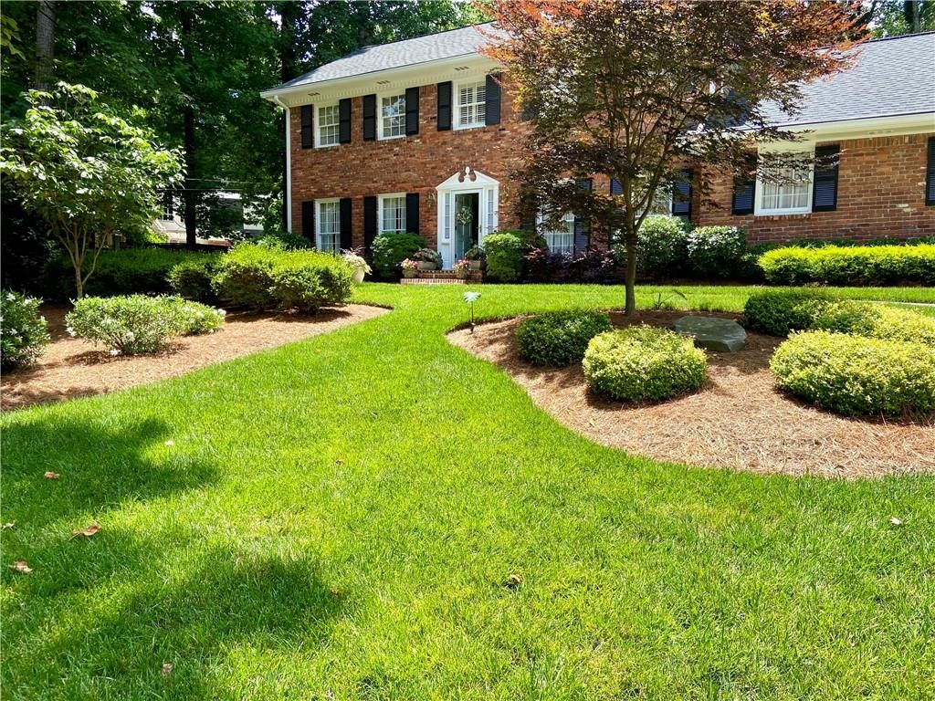 Photo of 1679 Kellogg Springs Drive, Atlanta, GA 30338 (MLS # 7704098)