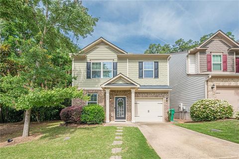 Homes For Sale - 177 Village Trail<br/> Woodstock, GA 30188