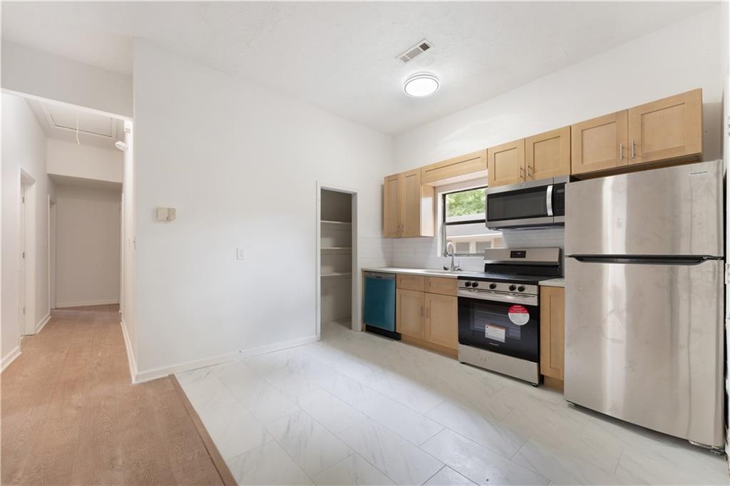 37 Johnson Road NW