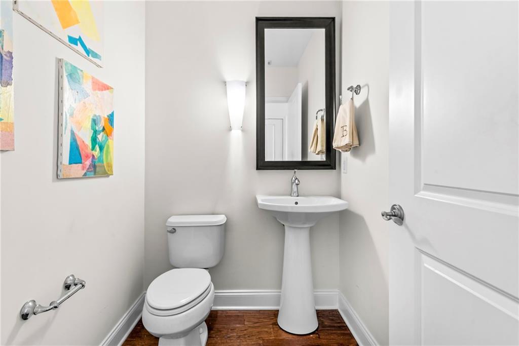 270 17th Street NW 3503