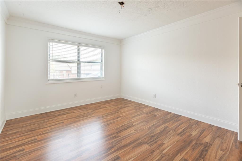 6851 Roswell Road B15