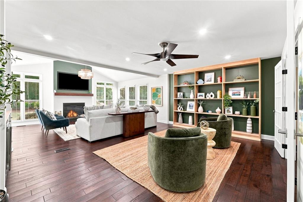 4978 Heatherdale Lane
