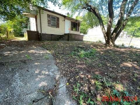 Homes For Sale - 264 SW Booker Streets<br/> Atlanta, GA 30315