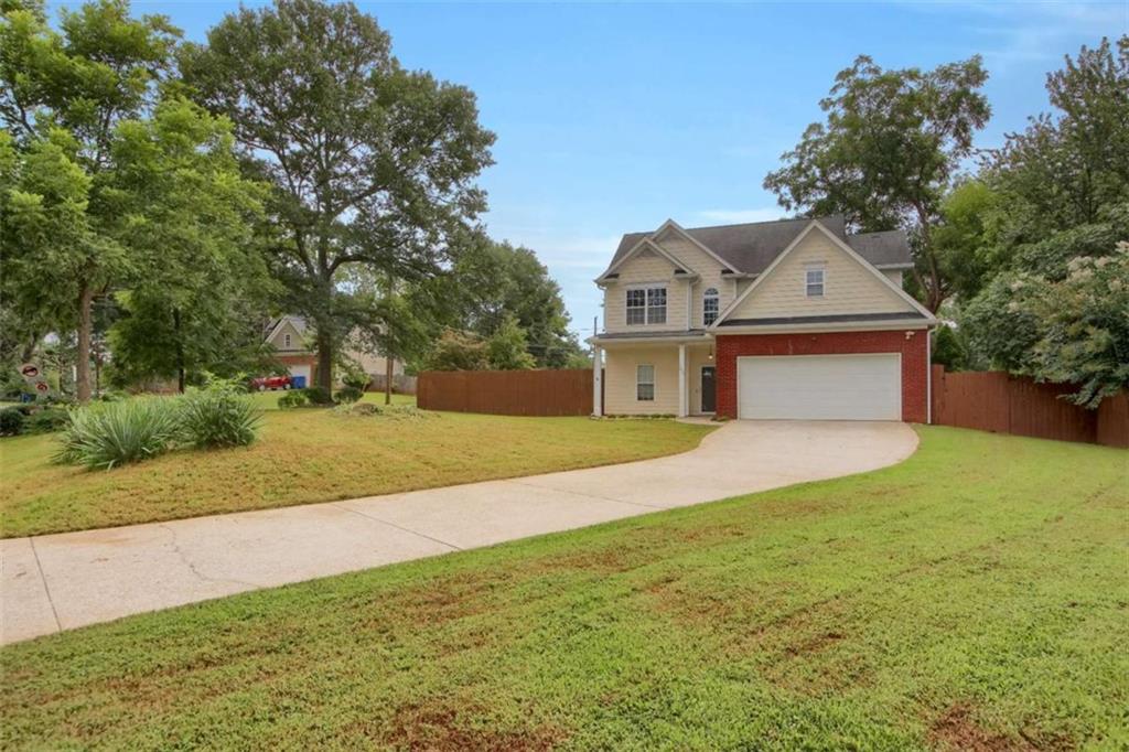1850 Lakewood Terrace