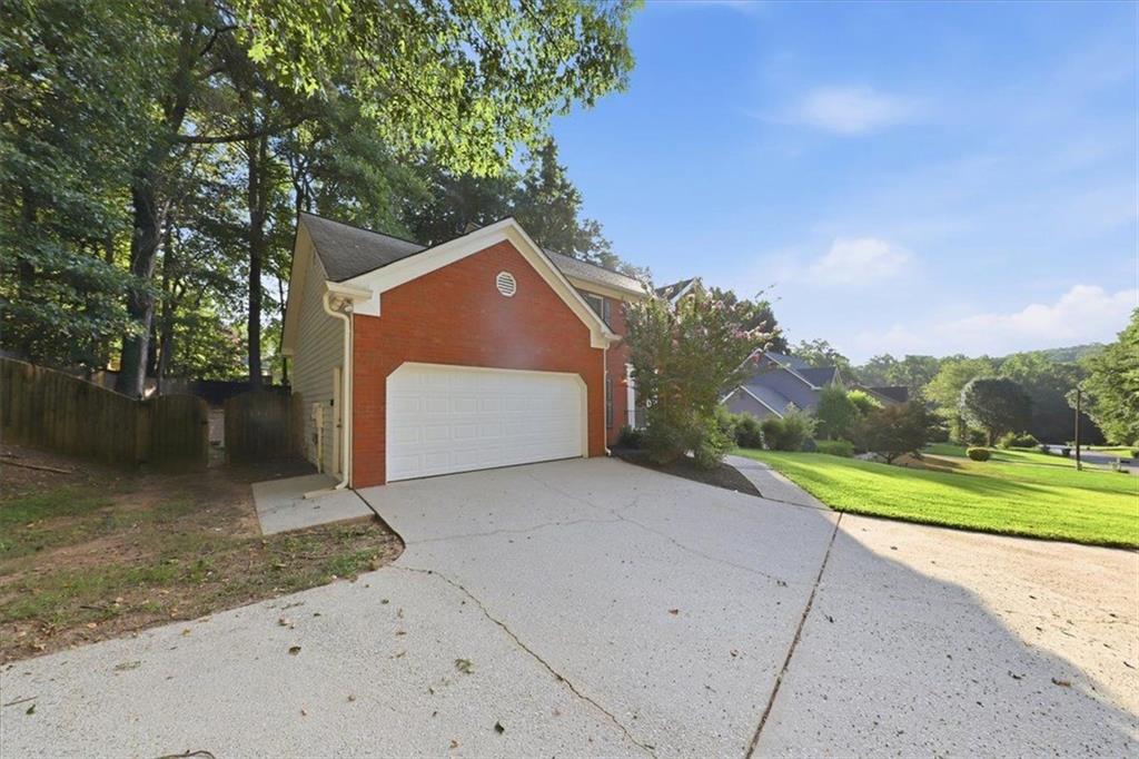 245 St Martins Drive SE