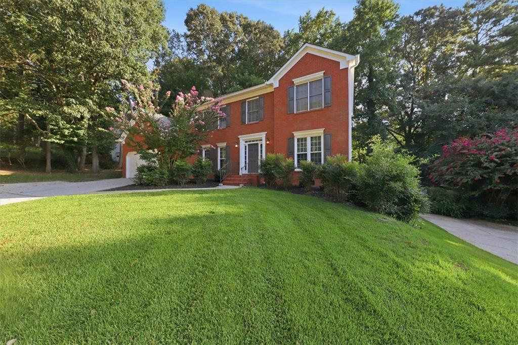 245 St Martins Drive SE