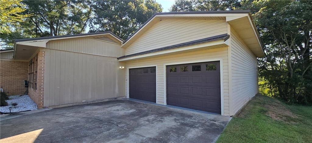 644 Collard Valley Road