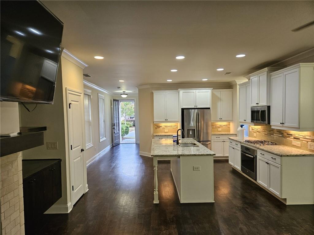 3920 Glenview Club Lane