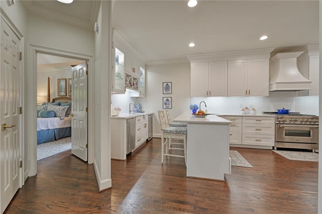 155 Oakpark Court