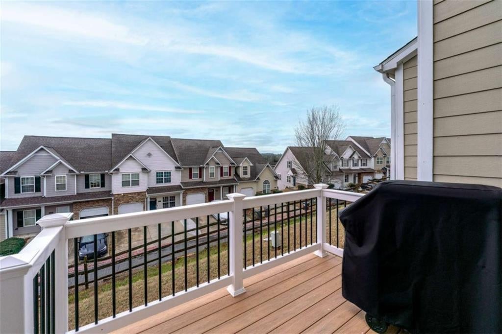 2040 Hoods Fort Circle 18