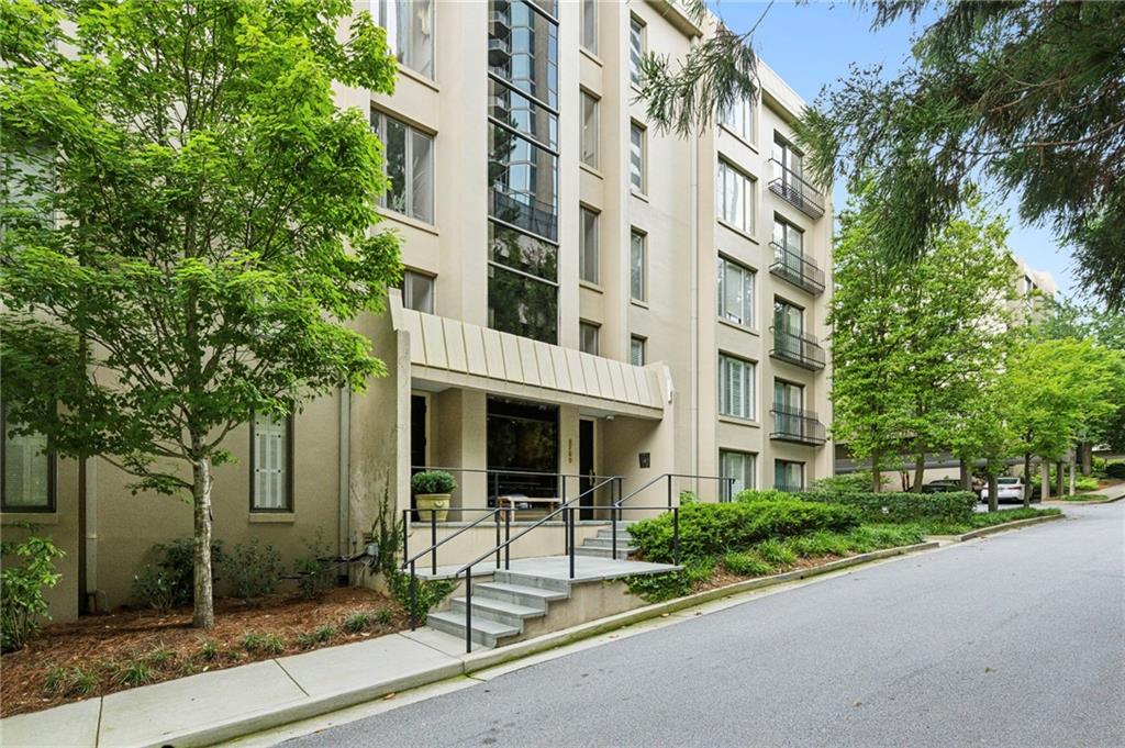 2769 Peachtree Road NE 7