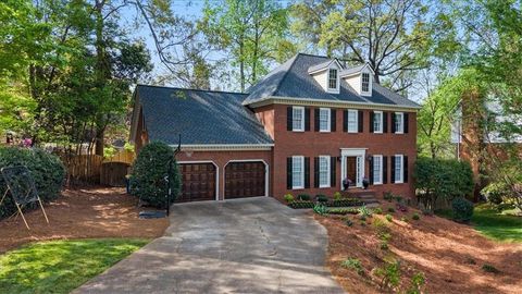 Photo of 1843 Mallard Lake Drive, Marietta, GA 30068 (MLS # 7750427)