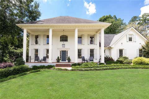 Photo of 4560 S Elizabeth Lane SE, Atlanta, GA 30339 (MLS # 7822636)