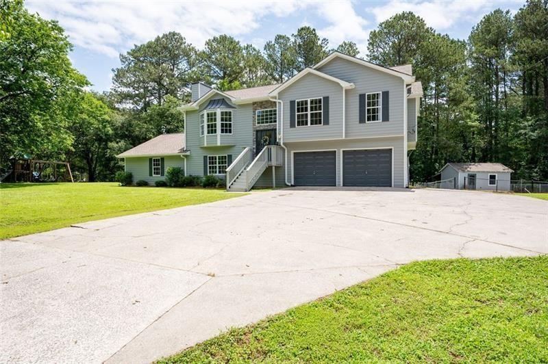 76 VAUGHN Road NE